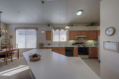 007_Kitchen - Dining Room