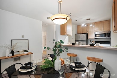 1910 W Casino Rd unit 213, Everett, WA 98204 - photo 5