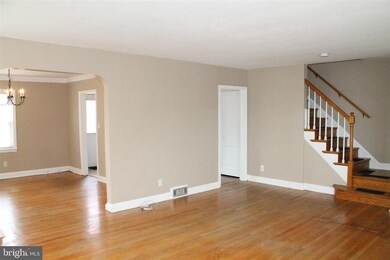 8112 Glen Gary Rd, Towson, MD 21286 - photo 3