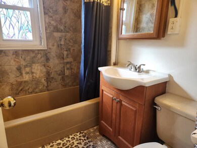 361 Granfield Ave unit Bldg 8, A, Bridgeport, CT 06610 - photo 6