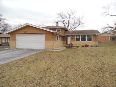 3207 Maple Ln, Hazel Crest, IL 60429 - photo 3