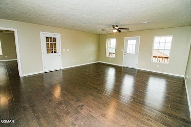 412 Sulphur Ct, Sevierville, TN 37764 - photo 7