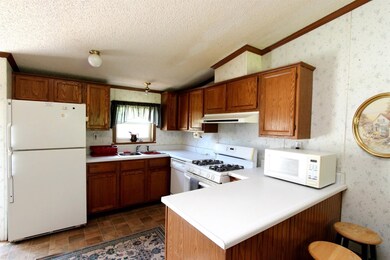 413 N Main St, Kingsbury, IN 46345 - photo 4