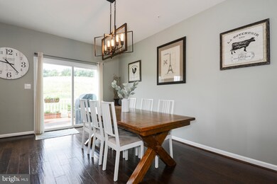 1824 Honeysuckle Ct, Downingtown, PA 19335 - photo 5