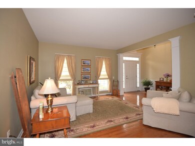 350 E Armstrong Dr, Fountainville, PA 18923 - photo 7