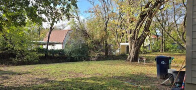 229 W Sycamore St, Denton, TX 76201 - photo 5
