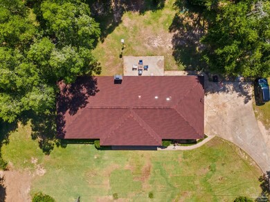 4070 Calico Dr, Cantonment, FL 32533 - photo 4