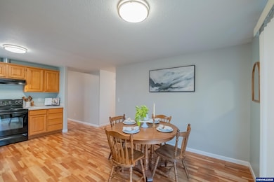 761 Hyacinth St, Independence, OR 97351 - photo 7