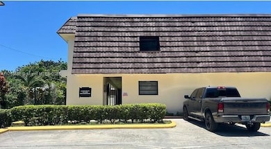 2307 Taylor St unit 205, Hollywood, FL 33020 - photo 2