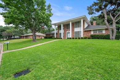 912 Overhill Dr, Bedford, TX 76022 - photo 3