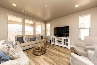 1081 N Casitas Hill Loop-40