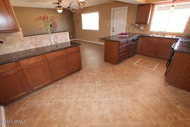 Kitchen/Dining nook