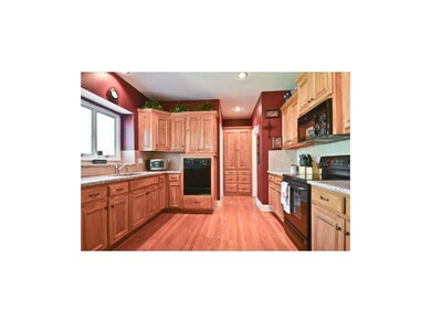 21081 W 224th St, Spring Hill, KS 66083 - photo 7