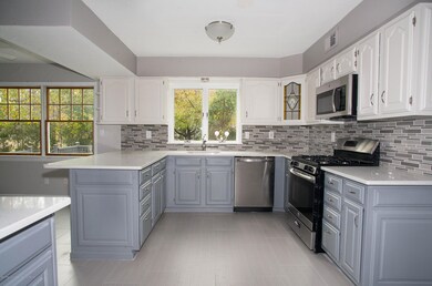 _RMJ5809.jpg kitchen
