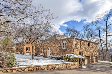 169 Woodshire Dr, Pittsburgh, PA 15215 - photo 4