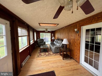 30 Foggy Bottom, Berkeley Springs, WV 25411 - photo 6