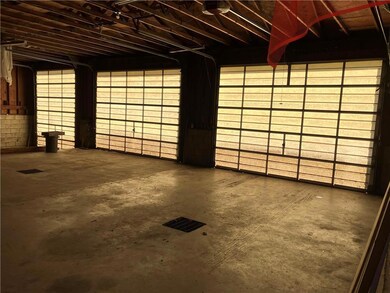 3328 Franklin St, Slatington, PA 18080 - photo 4