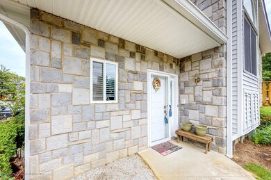 17 Lee Lee Ln unit 253, South Amboy, NJ 08879 - photo 2