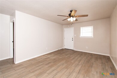 314 Sunset Ln unit A, Copperas Cove, TX 76522 - photo 4