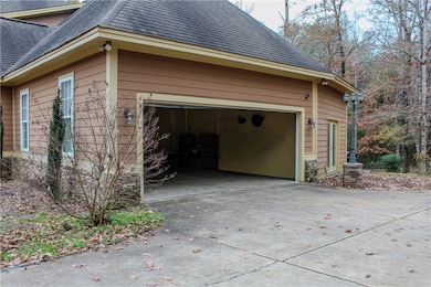 2007 Moores Mill Dr, Lanett, AL 36863 - photo 3