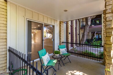 PATIO OFF LIVING ROOM