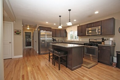 8 Hemlock Dr, Ayer, MA 01432 - photo 4