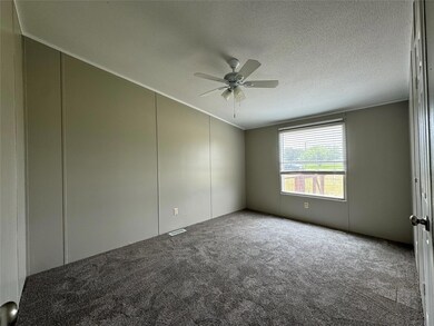 1011 Ben Dr, Cleburne, TX 76031 - photo 6