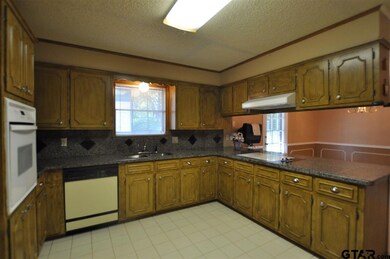 3921 3921 Wakefield, Tyler, TX 75701 - photo 3