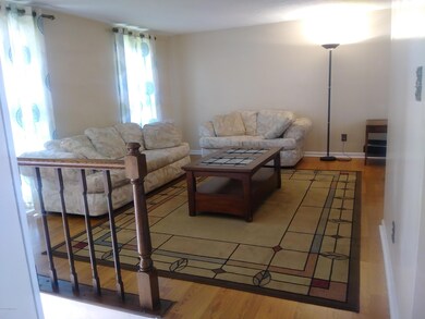 6515 Lantern Dr, Louisville, KY 40228 - photo 2