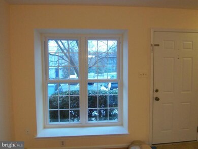 86 Sudbury Square, Sterling, VA 20164 - photo 2