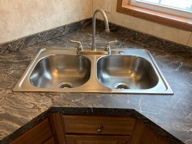 75 S Policy St unit 12, Salem, NH 03079 - photo 4