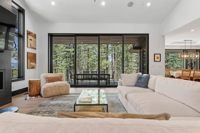 13321 Snowshoe Thompson Cir, Truckee, CA 96161 - photo 2