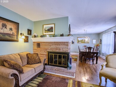 Living Room/Dining Room
