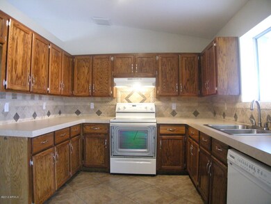 NICE SPACE FOR MEALS