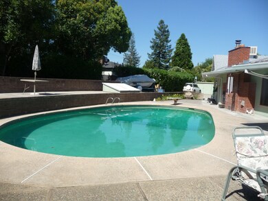 pool 1