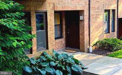 7589 Weather Worn Way unit B, Columbia, MD 21046 - photo 2