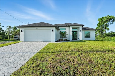 2607 38th St SW, Lehigh Acres, FL 33976 - photo 2