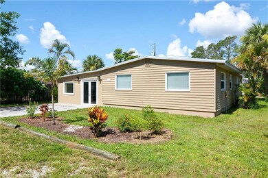 1836 NE 22nd Dr, Jensen Beach, FL 34957 - photo 2