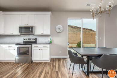 Dining & Kitchen 2