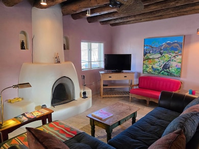 307 Valverde St unit 4, Taos, NM 87571 - photo 4