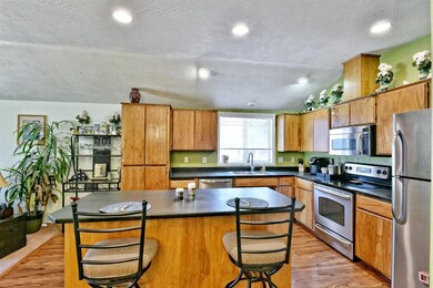 1804 Cottonwood Dr unit 1, Central Point, OR 97502 - photo 5