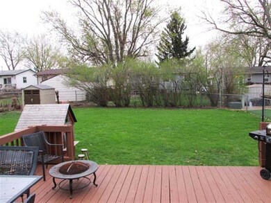 2321 W 60th St, Davenport, IA 52806 - photo 5