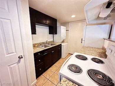 1309 Dorothy Ave unit 2, Las Vegas, NV 89119 - photo 5