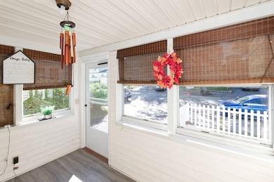 121 Pilgrim Ave, Worcester, MA 01604 - photo 7