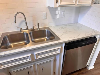 1611 Bell St unit F, Wichita Falls, TX 76309 - photo 7