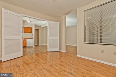 1020 Brinker Dr unit 102, Hagerstown, MD 21740 - photo 6