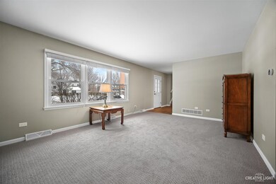 80 Redstart Rd, Naperville, IL 60565 - photo 4