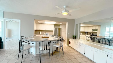 Kitchen / Living Space