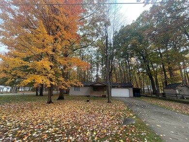 804 Ridgedale Dr, Roscommon, MI 48653 - photo 3