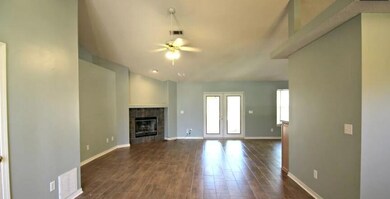 Foyer to Lving room FP